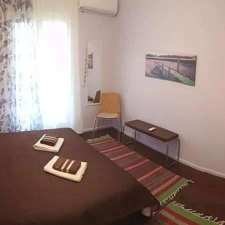 Up To 5 Guests - Cosy Apt In The Center! * Thessaloniki