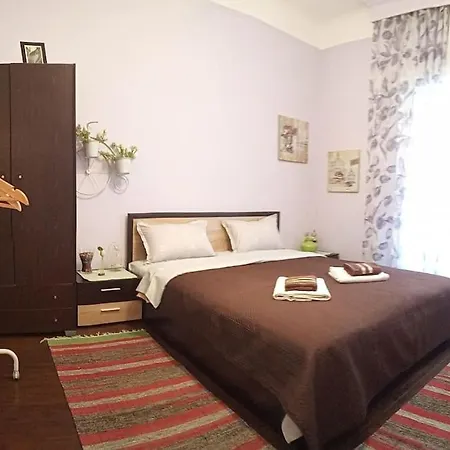 Up To 5 Guests - Cosy Apt In The Center! Apartment *